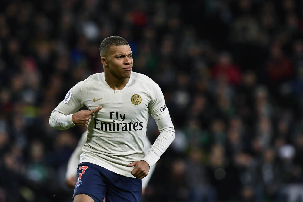 星巴克中国业务“官宣合资”后首发财报 Q1营收、同店销售双高增长